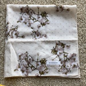 New givenchy wrap